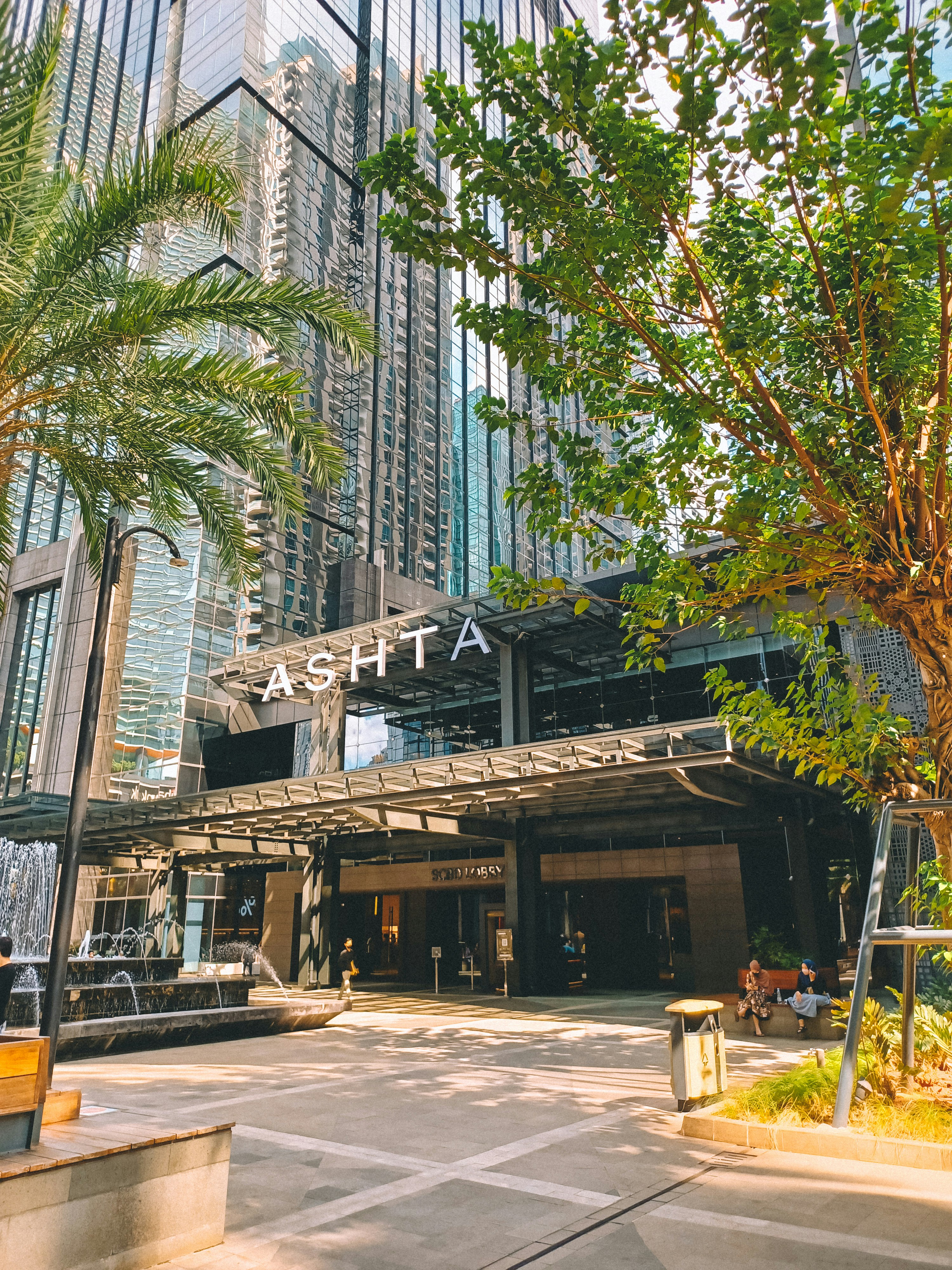 Mall Interior Shops